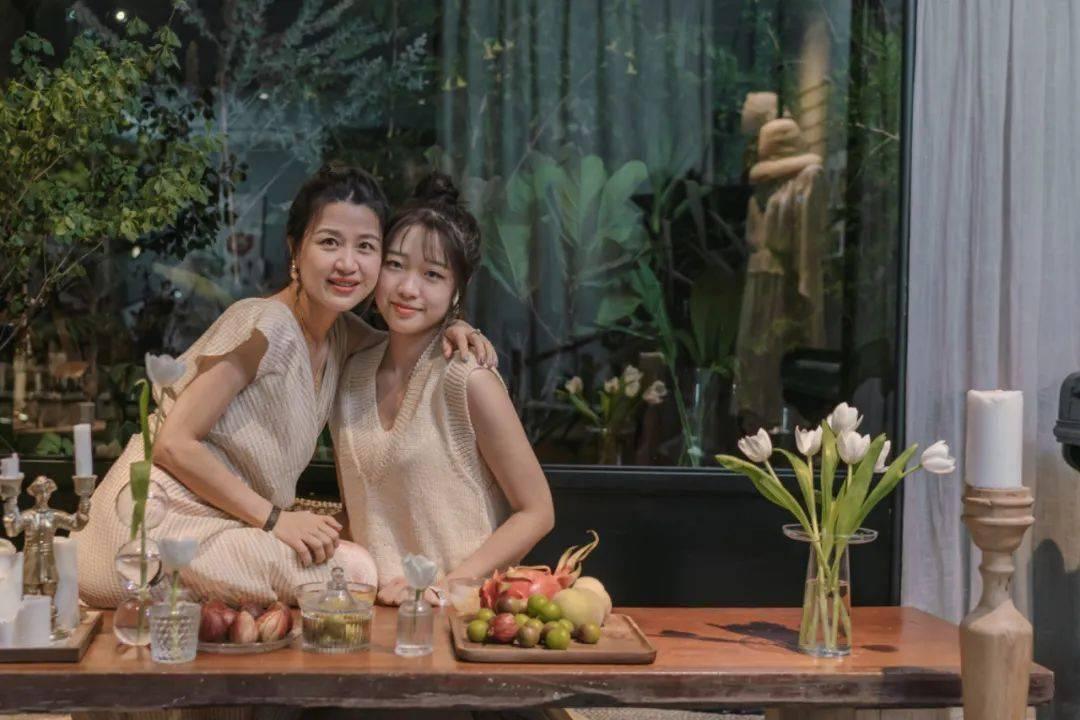 王莉霞参加政协委员联组讨论时说 越是欠发达地区越要重视科技创新 在创新驱动发展上奋起直追